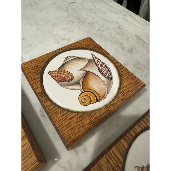 Vintage 4 Piece Sea Shells Wood & Ceramic Inlay Coaster Set Coastal Beach Decor - Picture 6 of 11